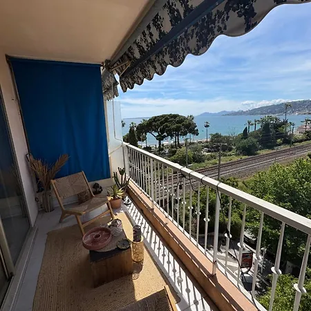 Apartment Moderne, Proche Plage, Climatisation